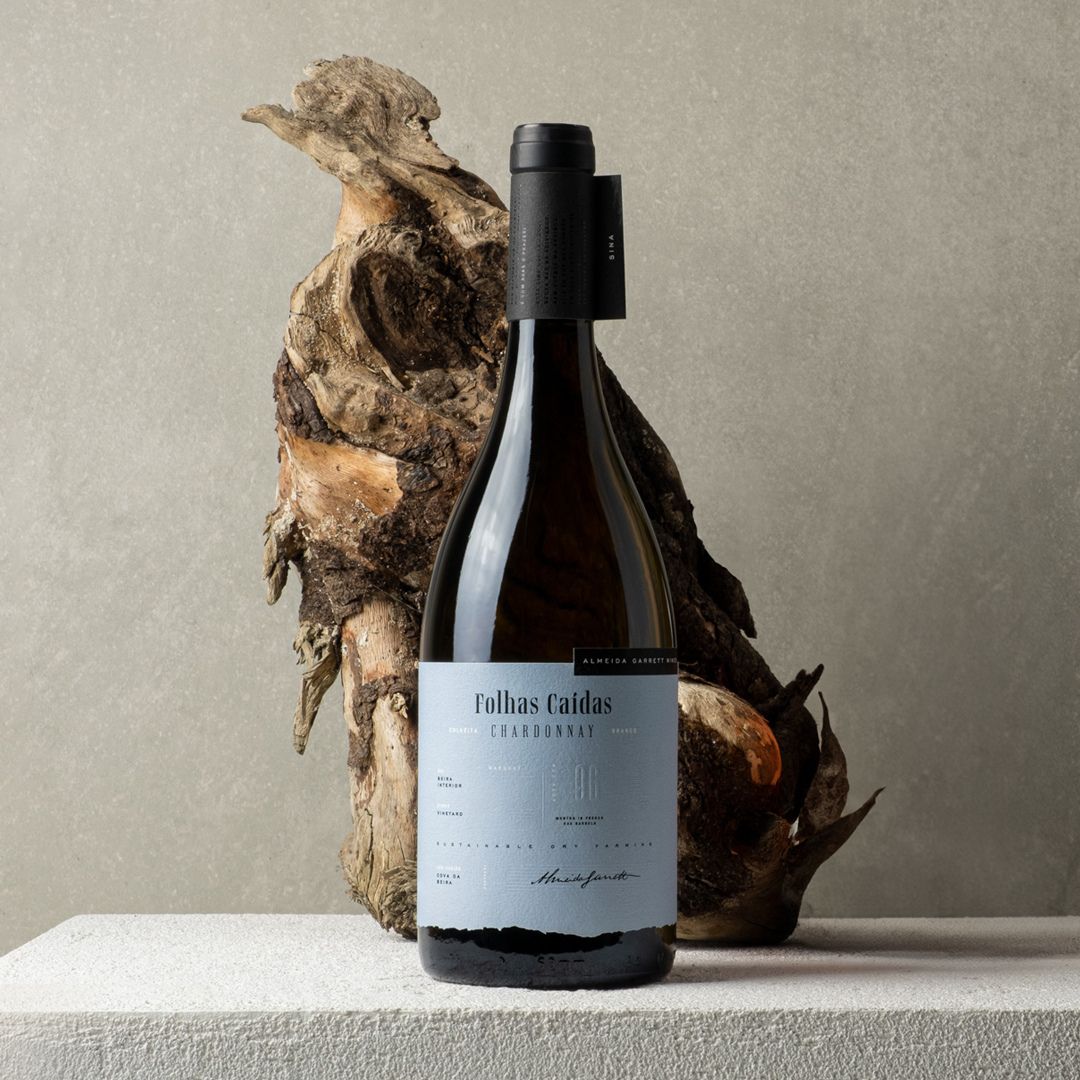 ALMEIDA GARRETT FALLEN DOC BEIRA INTERIOR CHARDONNAY 2020 LEAVES