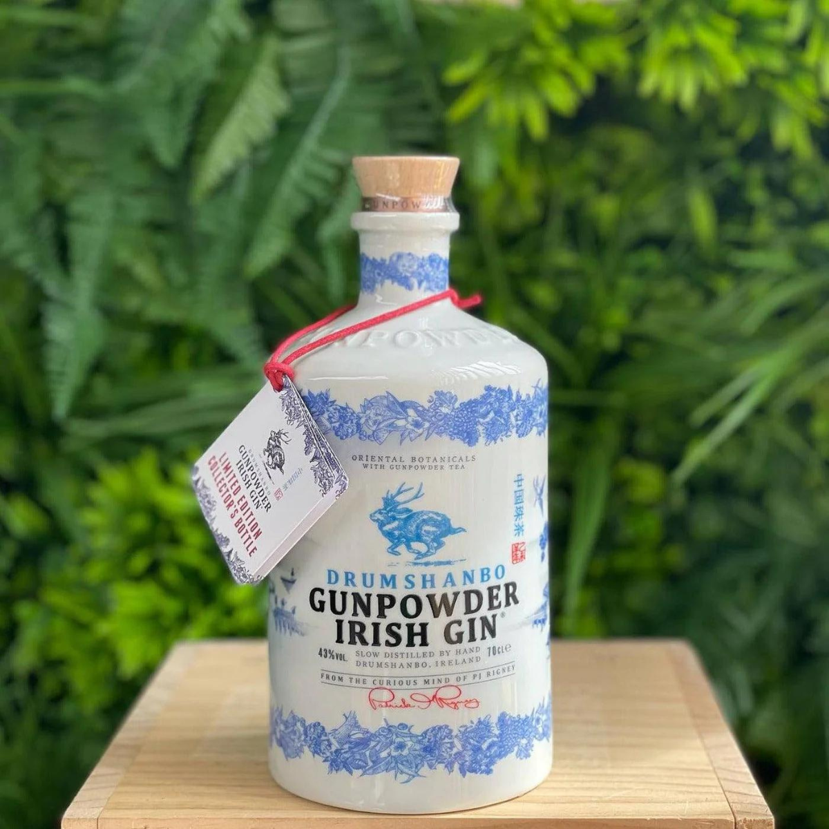 Gin Drumshanbo Gunpowder Ceramic bottle